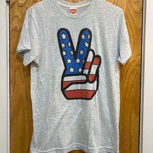 Homage Peace Sign American Flag Tee – Gray Small